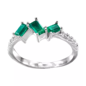 ANILLO EN ORO BLANCO DE 18K CON ESMERALDAS Y DIAMANTES